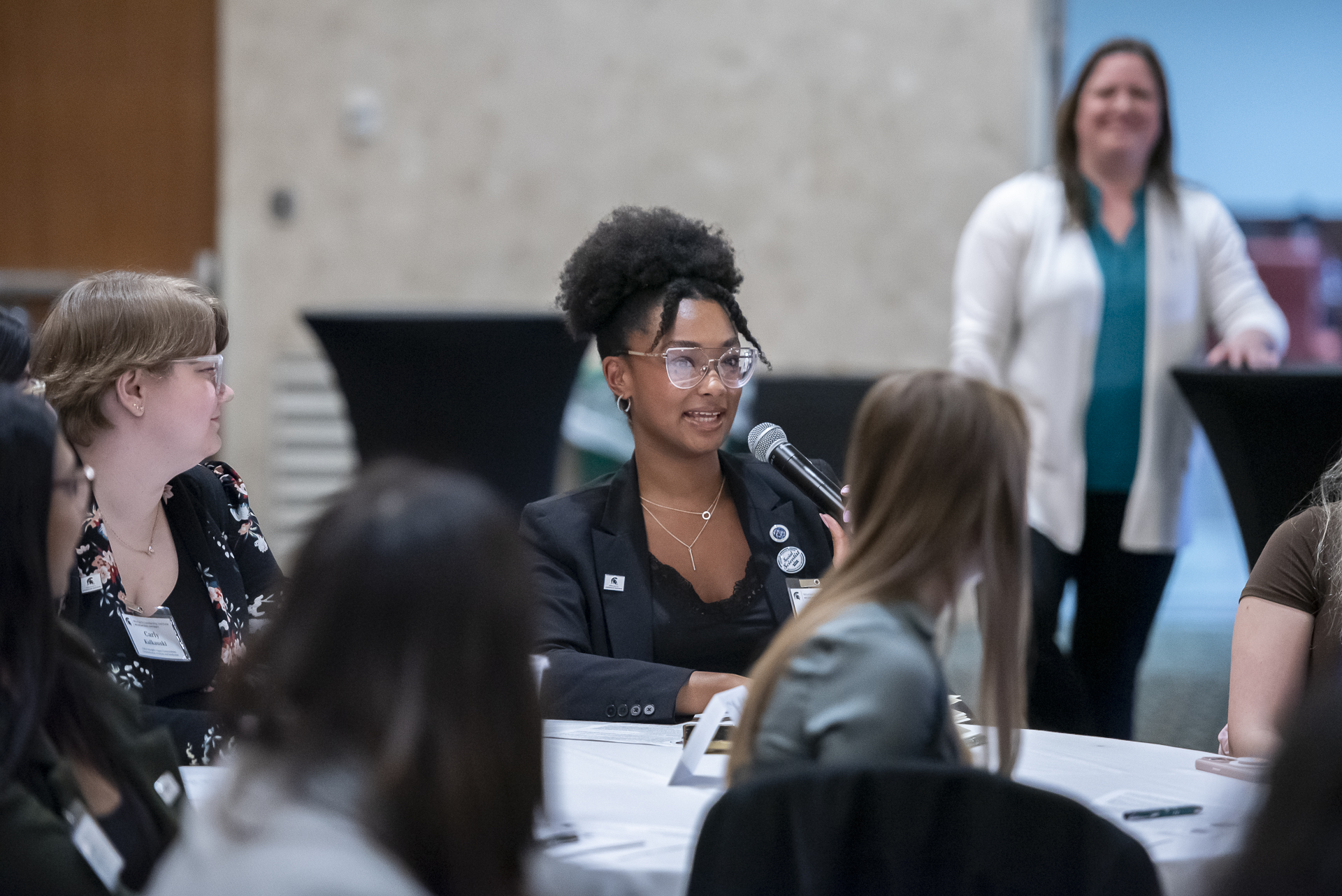 Women's Leadership Institute hosts Healthy Leadership, Support and Community panel, celebrates graduates