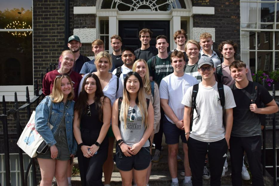 MSU Economics students travel to London, England to learn about the government’s role in the economy and healthcare